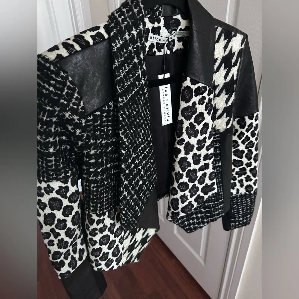 NWT Alice + Olivia Harvey Leather Patchwork Draped Lapel Blazer Jacket M - Picture 17 of 17